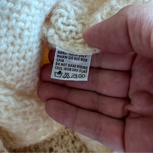Vintage 100% Irish Pure Wool Hand Knit Aran Fisherman Sweater Size Large - Picture 12 of 15